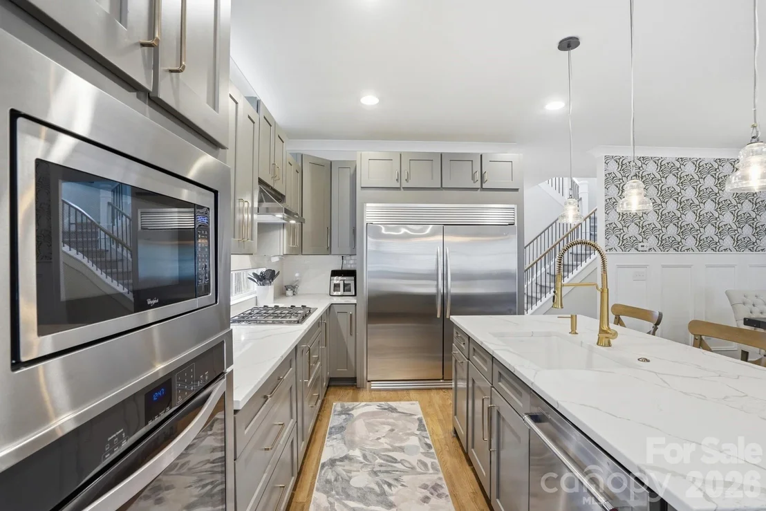 Photo of 2501 Marshall Place
