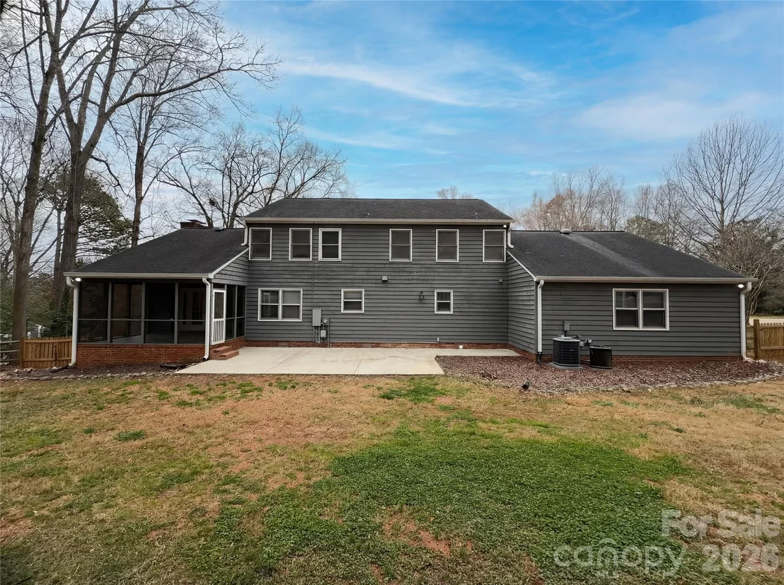 Photo of 3029 Southampton Circle