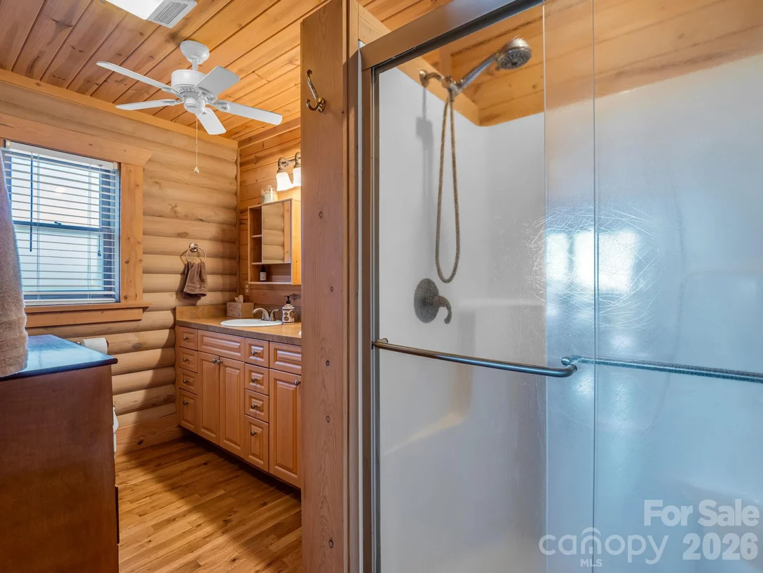 Photo of 762 Valley View Drive
