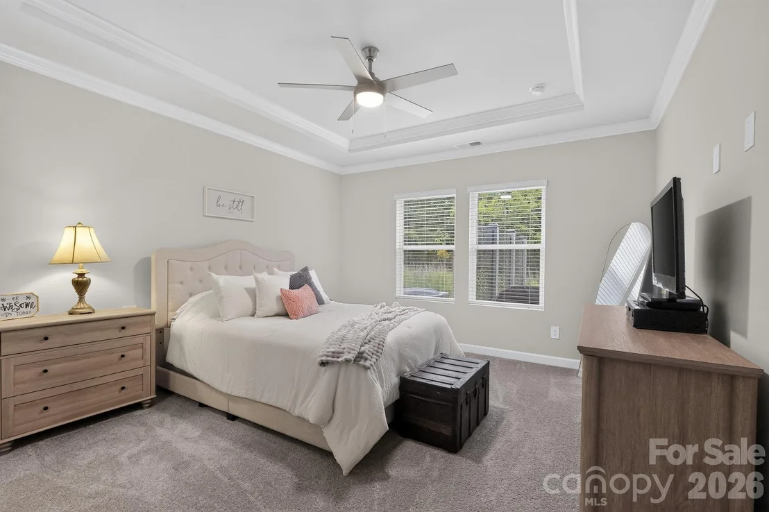 Photo of 1229 Morehead Drive