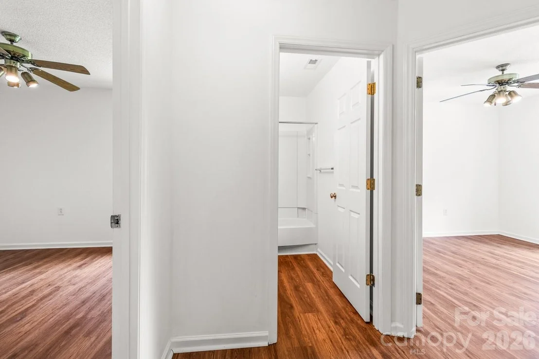 Photo of 739 Oakbluff Circle