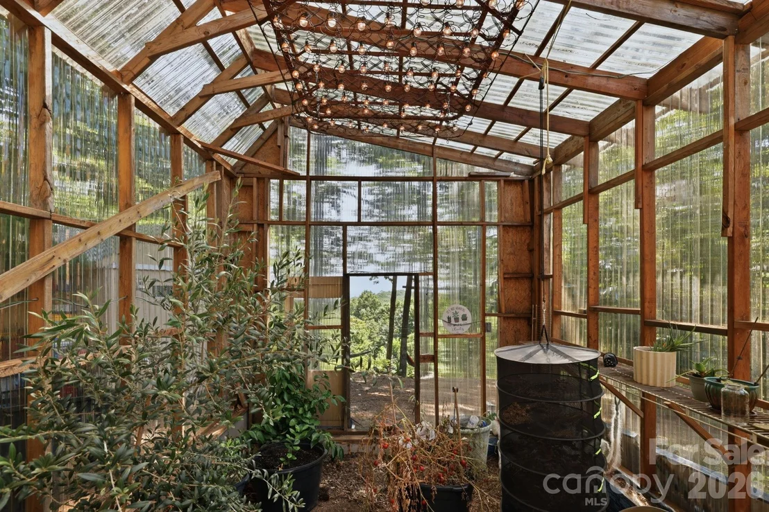 Photo of 464 Mason Road