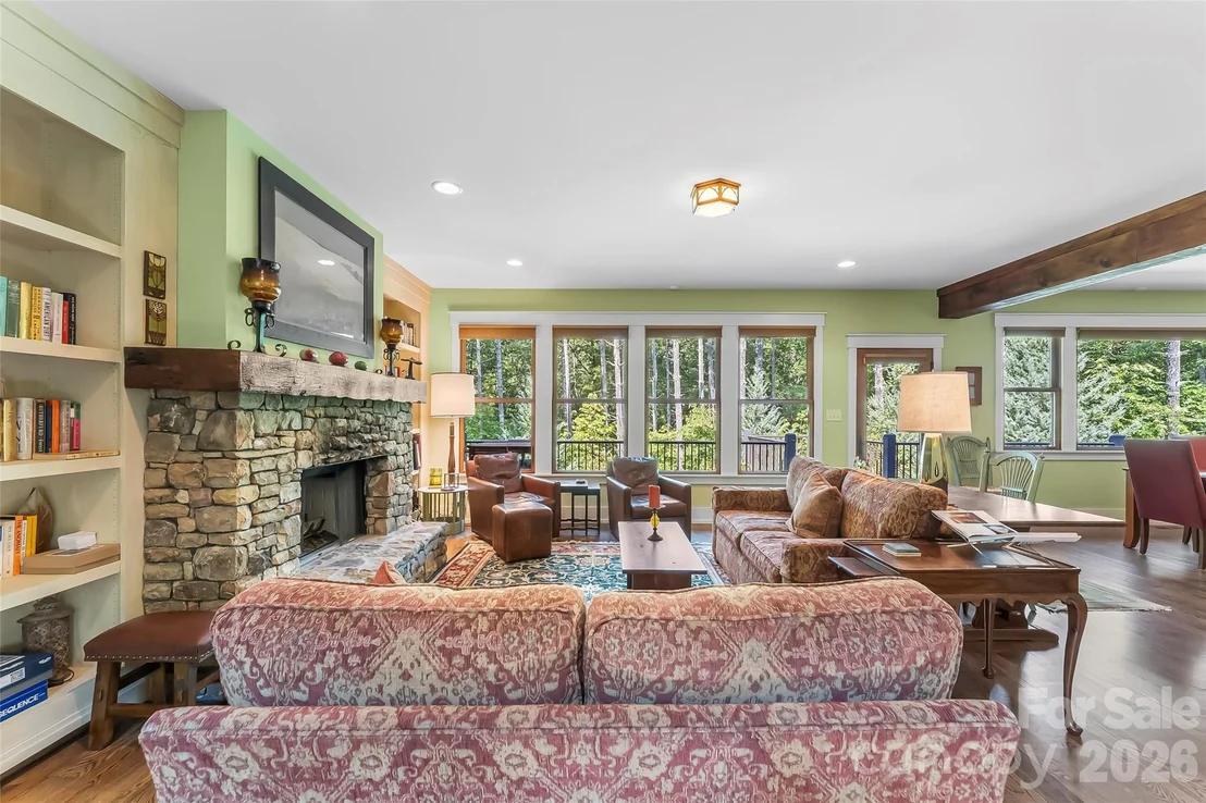 Photo of 3201 Donahue Drive
