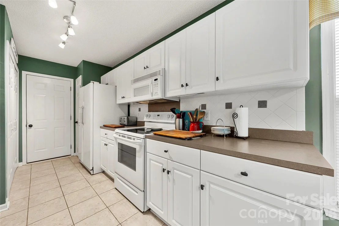 Photo of 4614 Capstone Drive