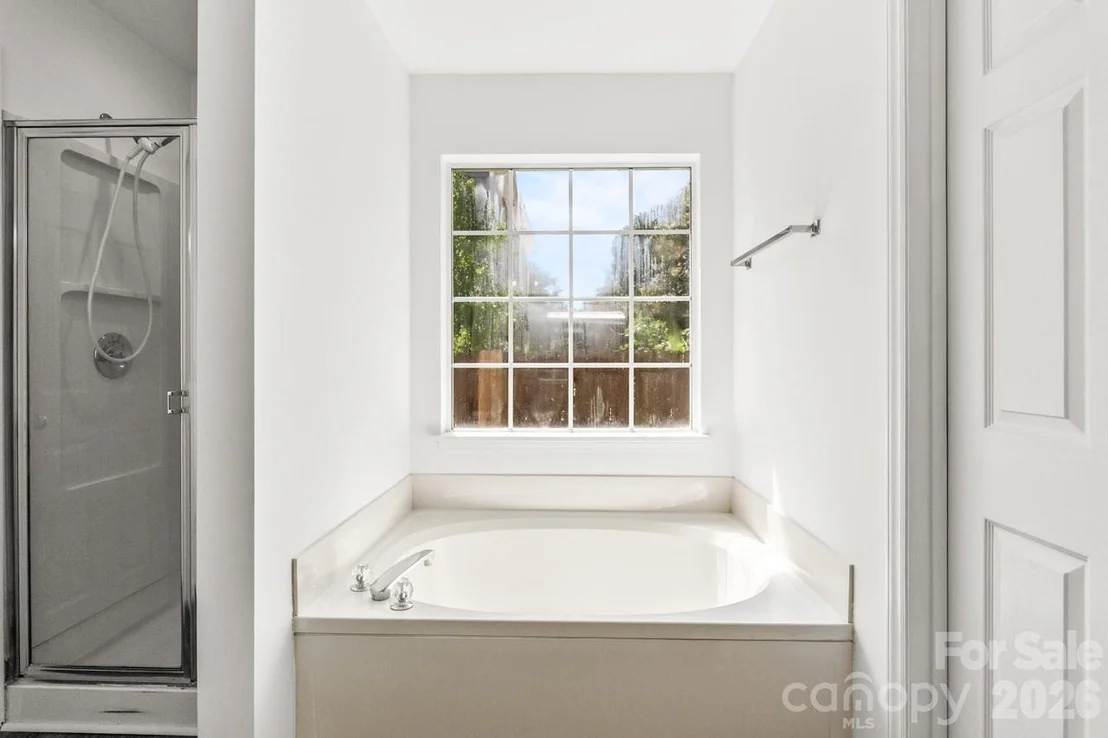 Photo of 739 Oakbluff Circle