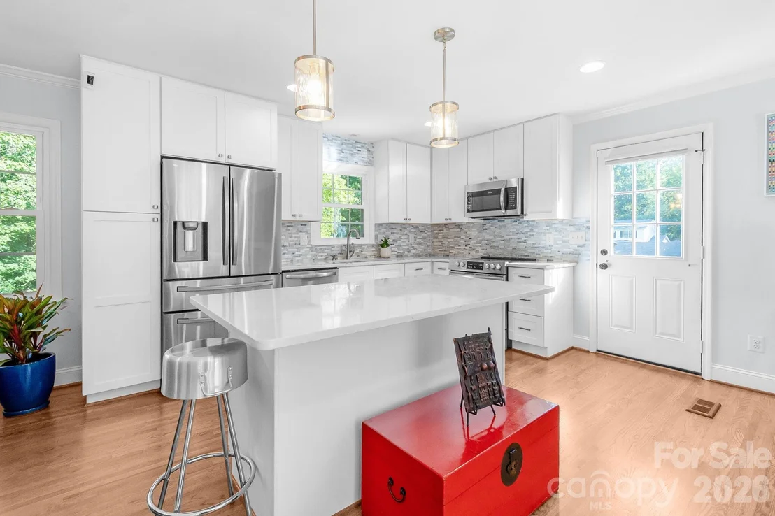 Photo of 5917 Doncaster Drive