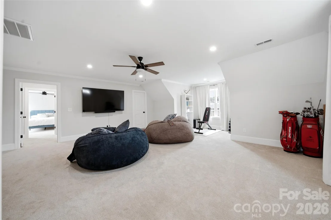Photo of 531 Buckview Lane