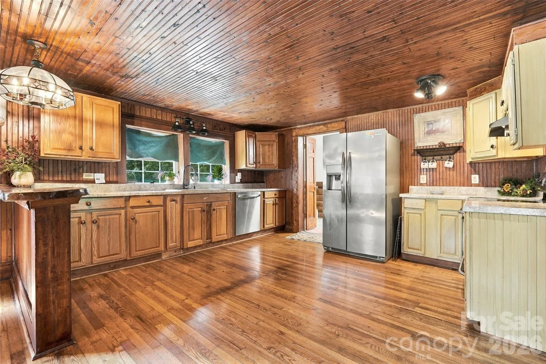 Photo of 114 Beacon Hill Road