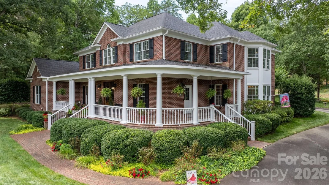 Photo of 3740 Pinecrest Drive NE