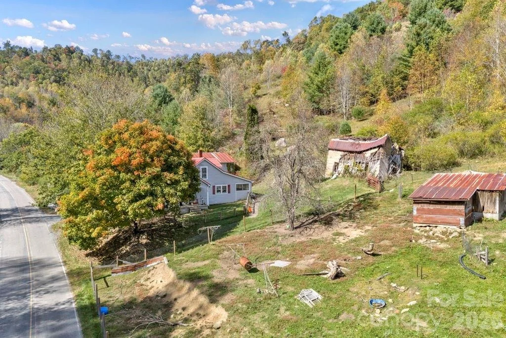 Photo of 1068 Laurel Branch Road