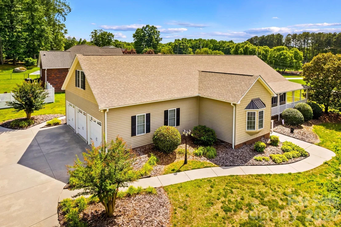Photo of 101 Devonshire Lane