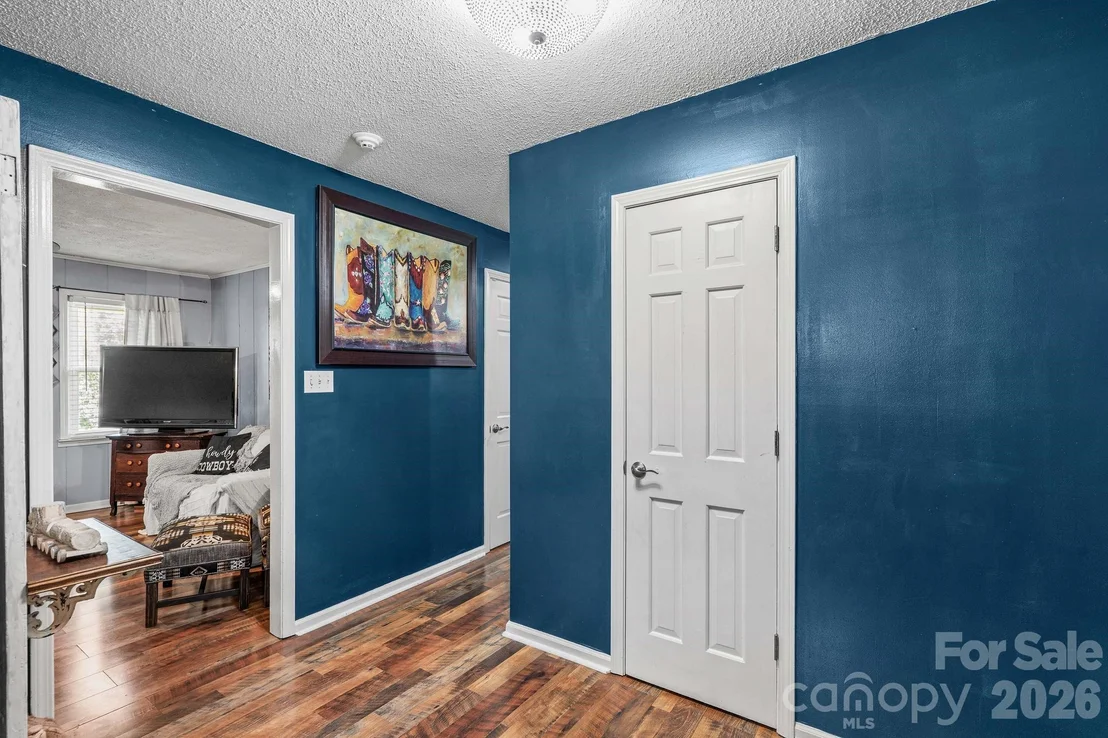 Photo of 230 E Old Farm Road