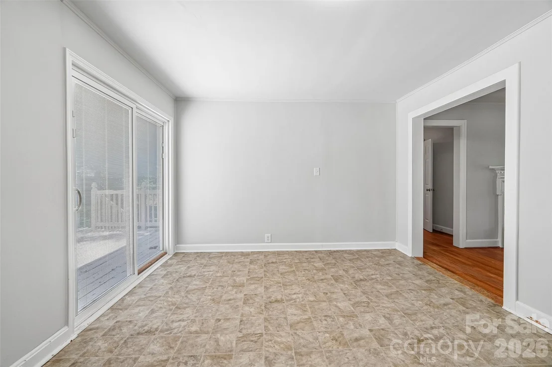 Photo of 808 Lowery Street
