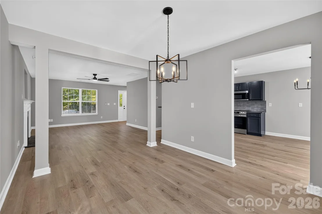 Photo of 634 Longacre Drive
