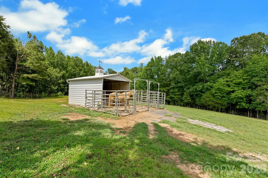 Photo of 340 Harrison Road