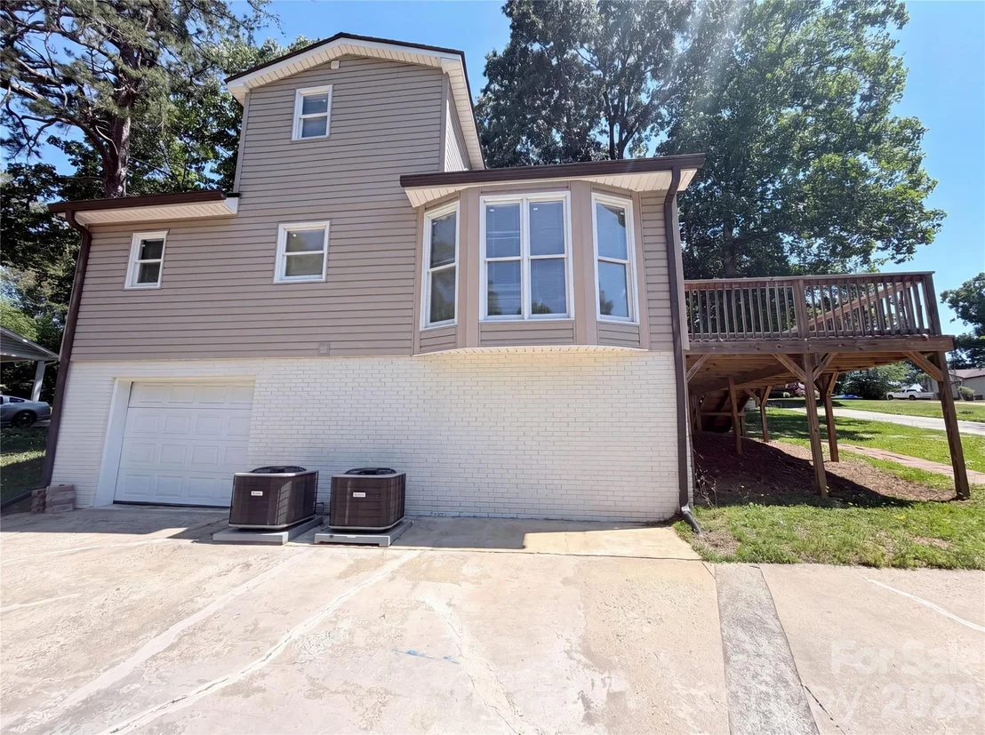 Photo of 609 Ginger Drive