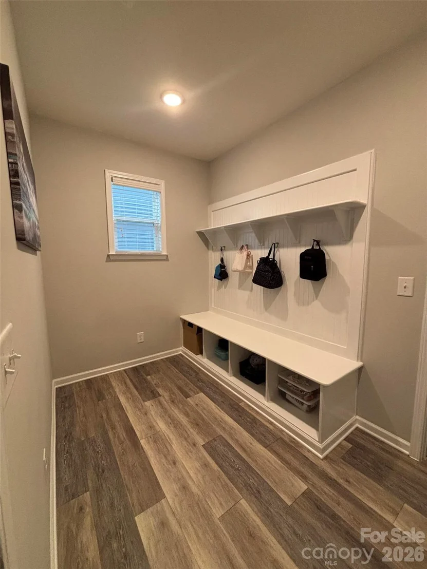 Photo of 5057 Devonshire Road