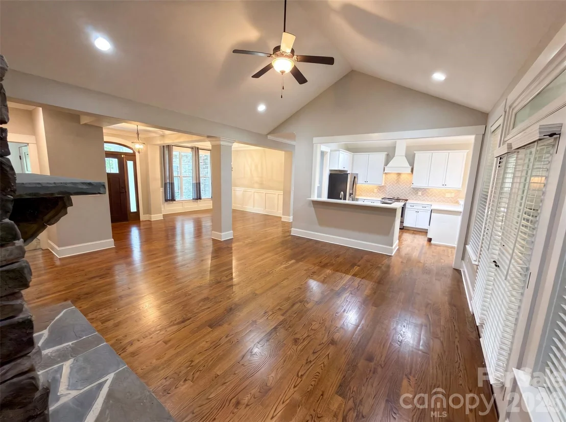 Photo of 4193 Persimmon Road
