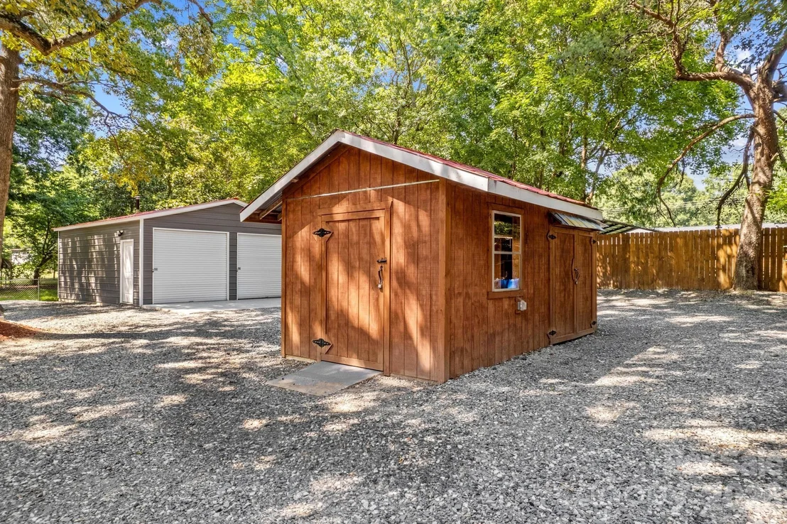 Photo of 320 Miller Drive