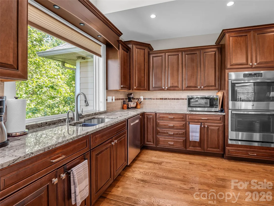 Photo of 930 Big Raven Lane