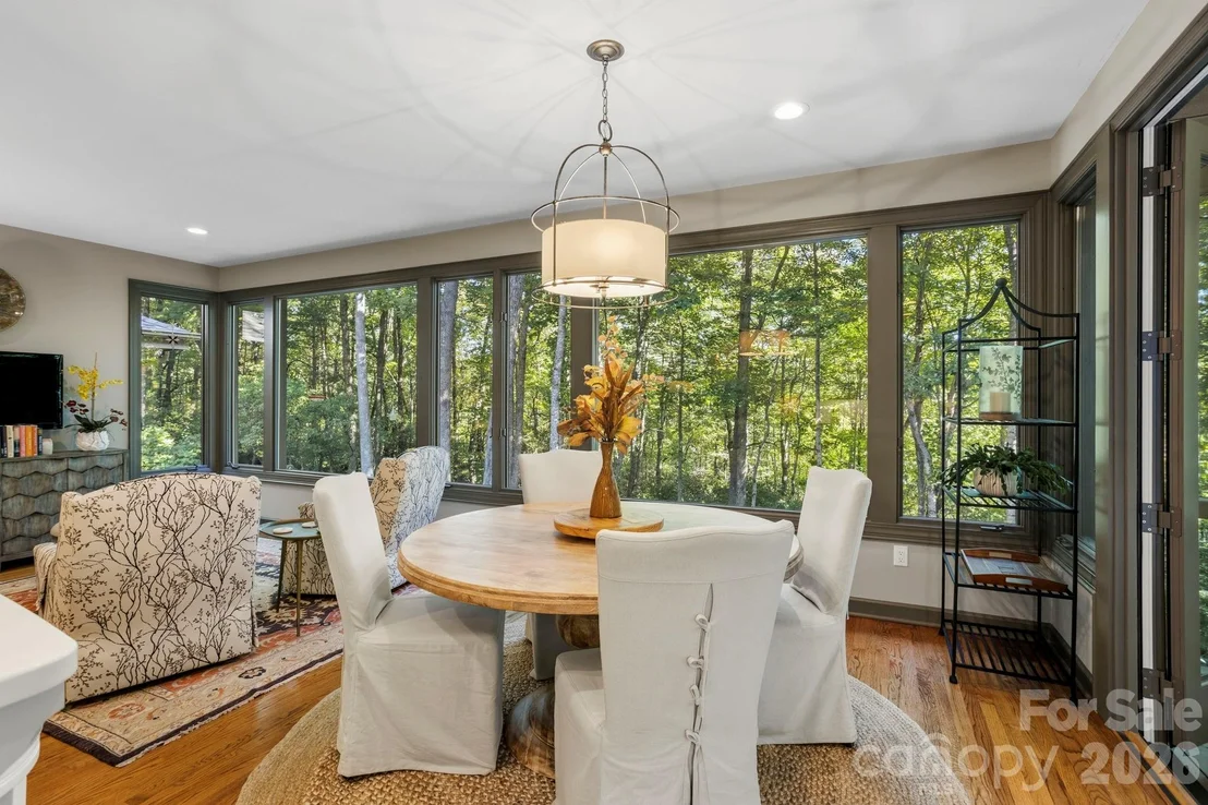Photo of 308 Kenmure Drive