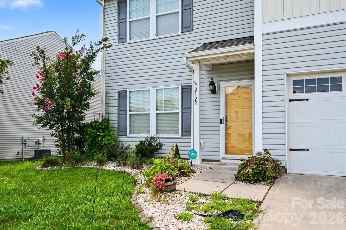 Photo of 2122 Gillette Drive