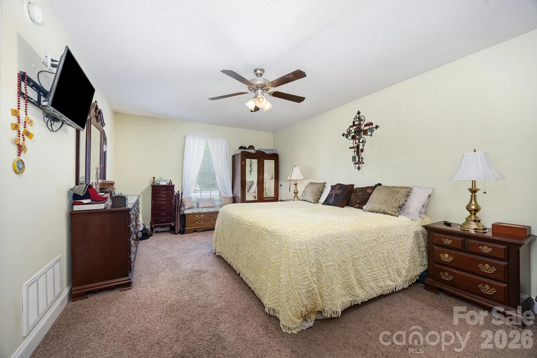 Photo of 715 Candlewick Drive