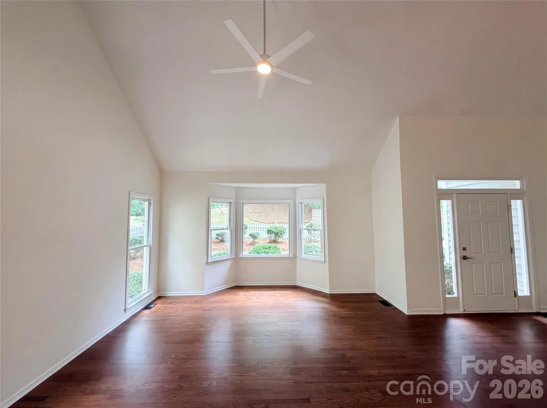 Photo of 5908 Bookbinders Lane
