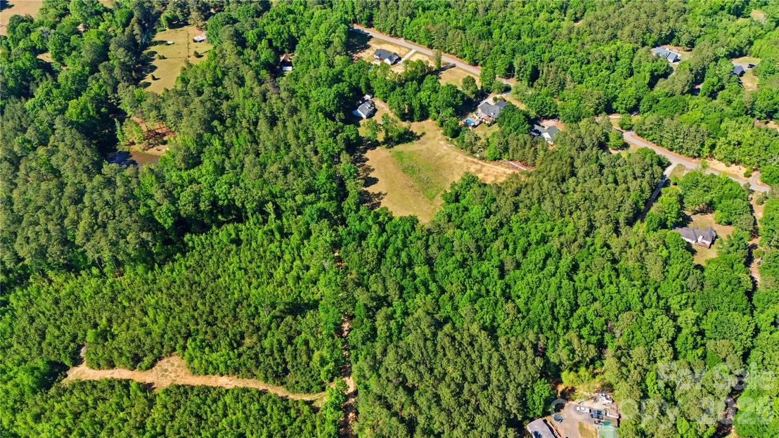 Photo of 417 Sessions Road