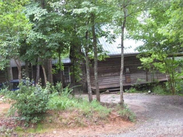 Photo of 409 Arrowood Road