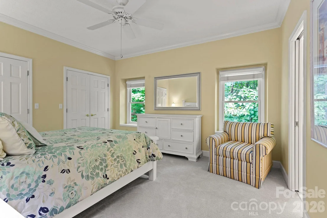 Photo of 324 Kenmure Drive