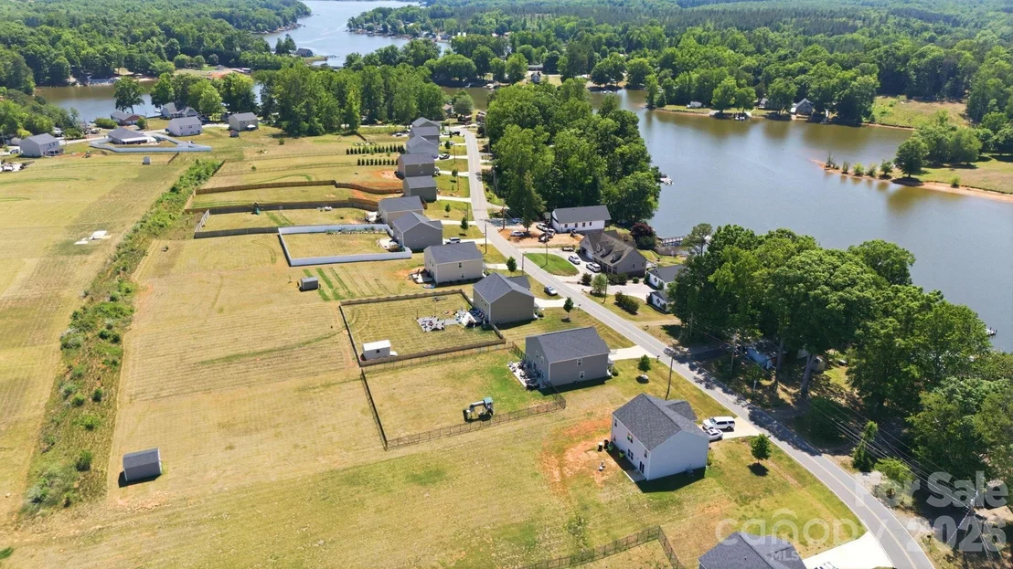 Photo of 1276 Hickory Point Drive