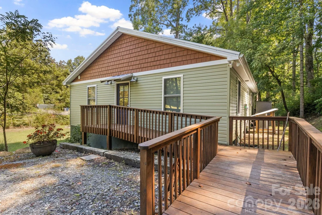 Photo of 400 Laurel Drive