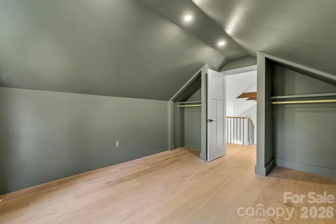 Photo of 523 Harrison Avenue