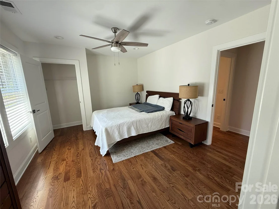 Photo of 100 Gilbert Road
