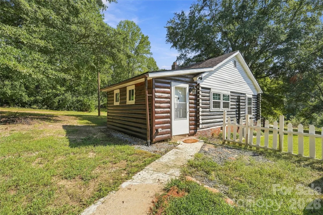 Photo of 114 Beacon Hill Road