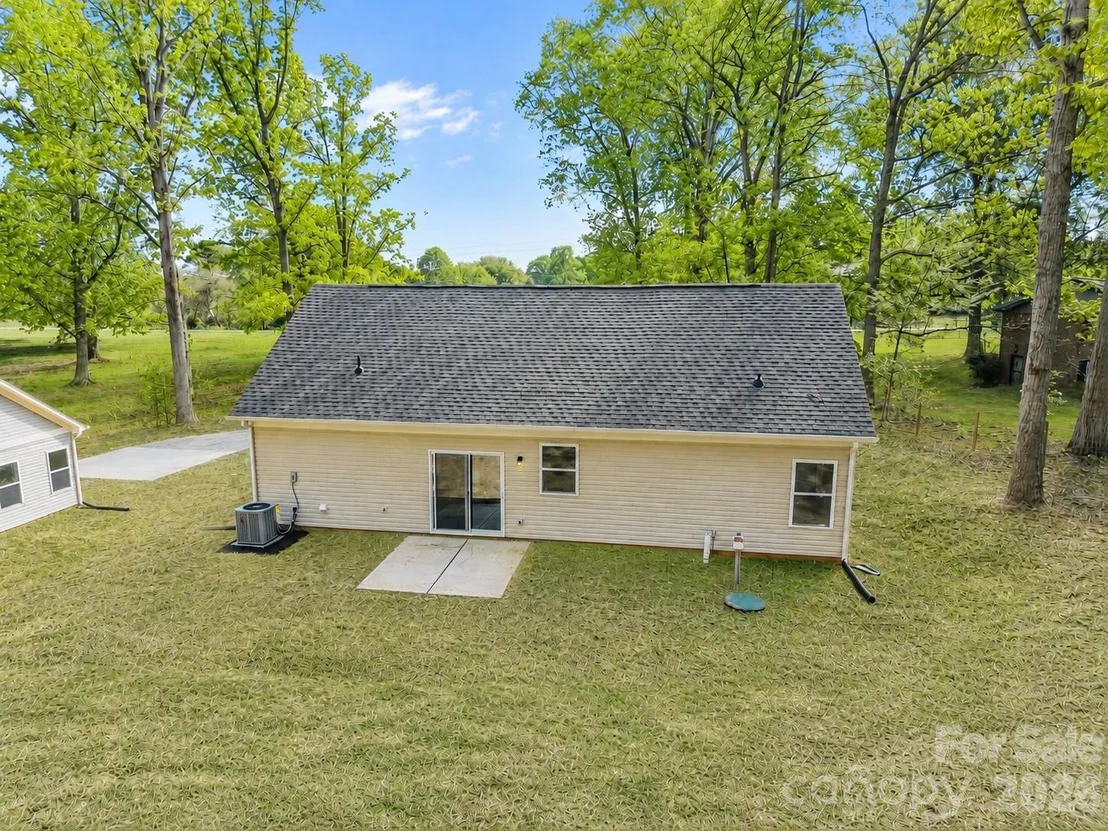 Photo of 820 Bethlehem Road