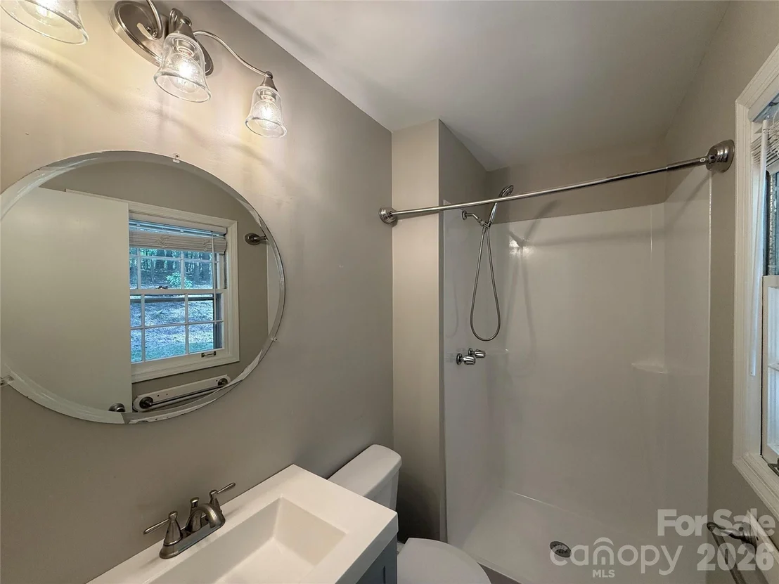 Photo of 1120 Emerald Drive