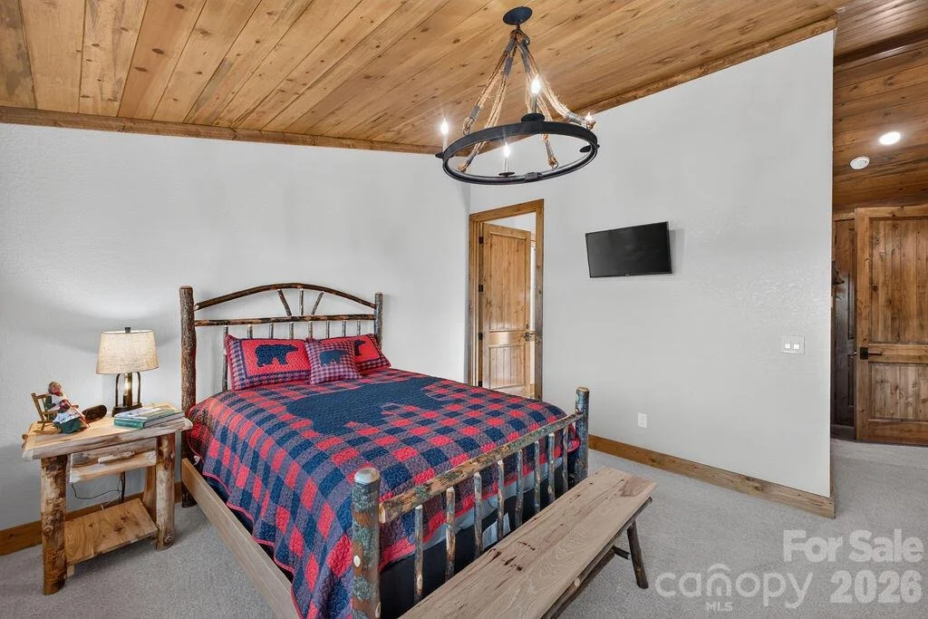 Photo of 1230 Asgi Trail