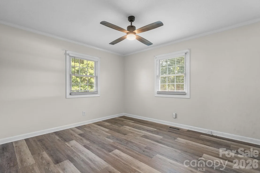 Photo of 5795 Valley Field Road