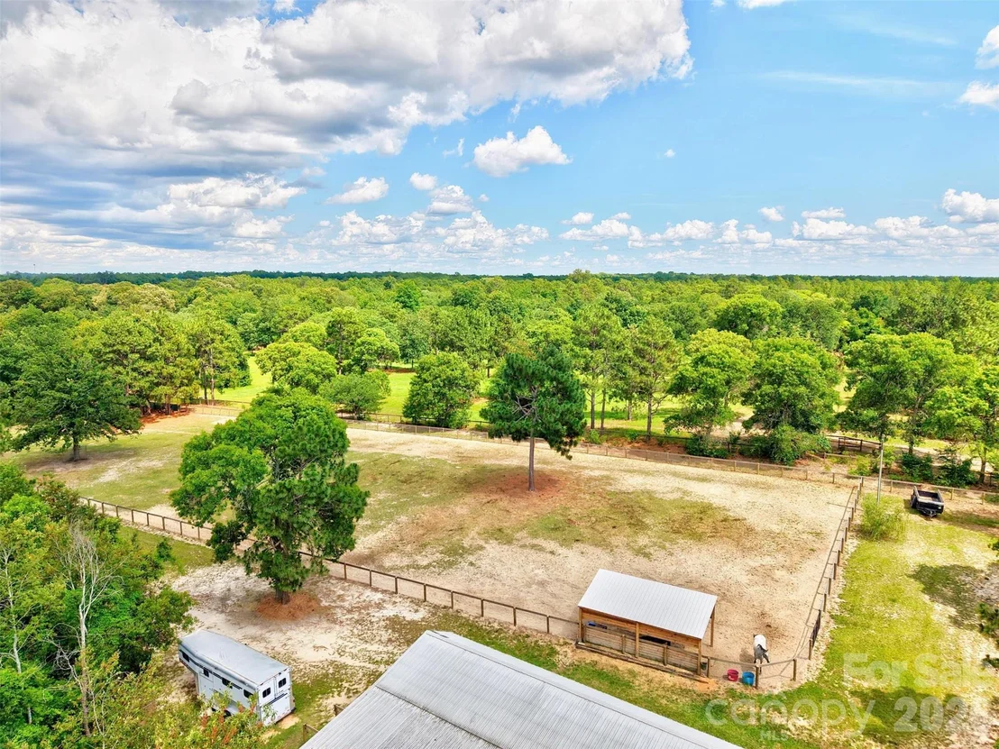 Photo of 1377 Pine Road
