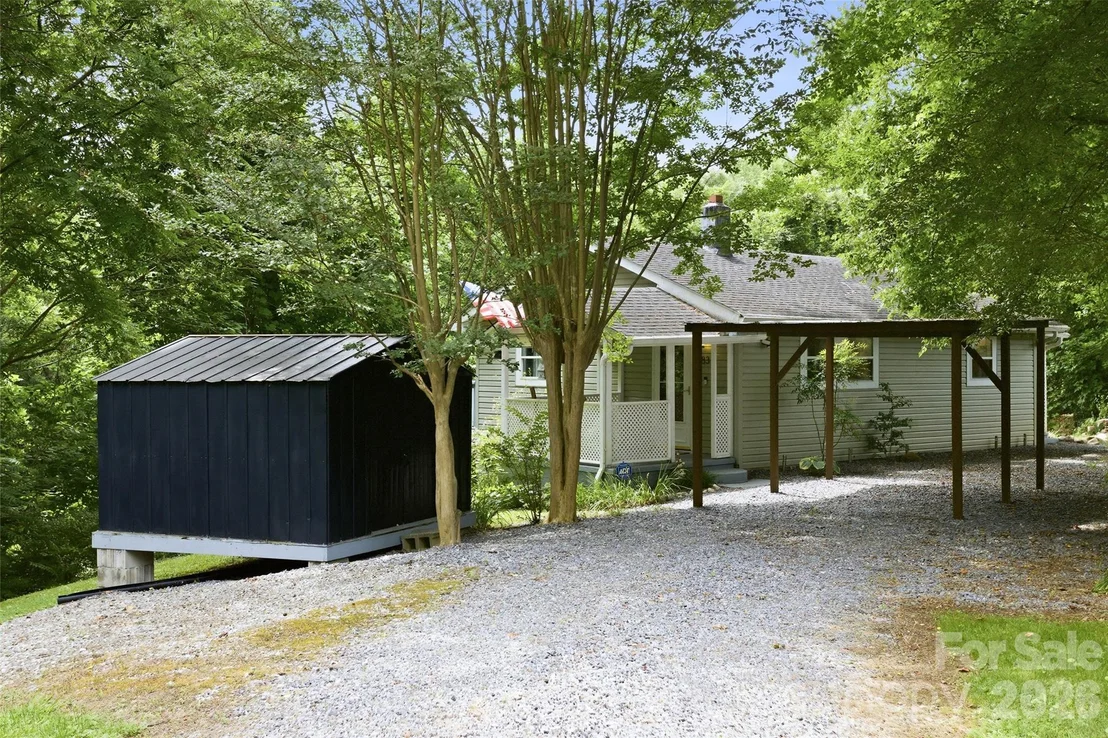 Photo of 83 E View Street