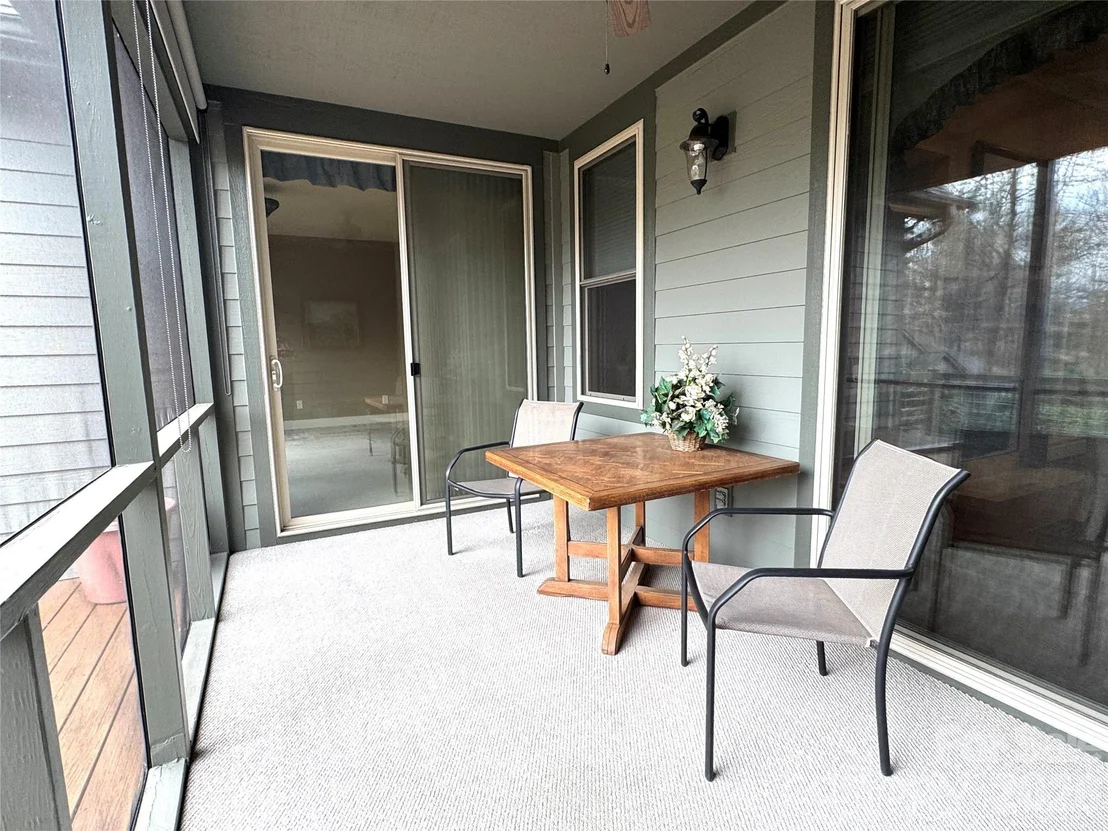 Photo of 894 Dunroy Drive
