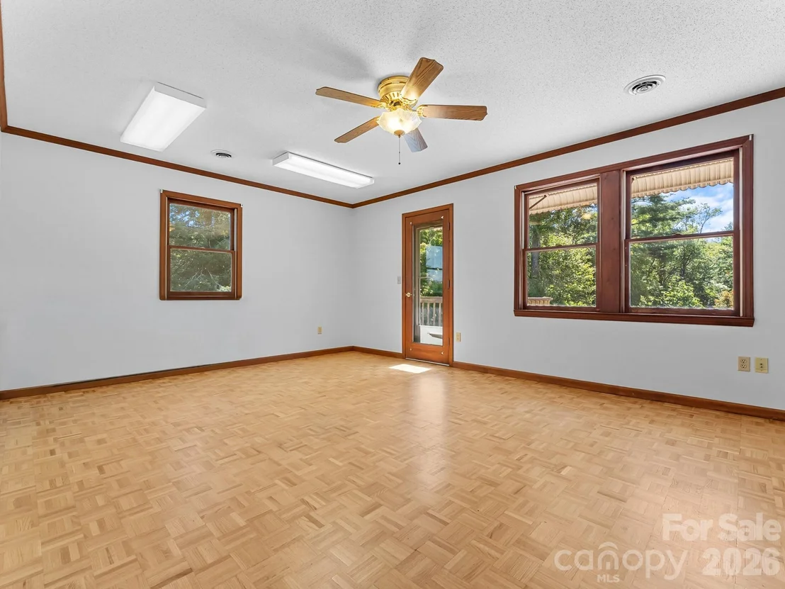 Photo of 220 Wingfield Way