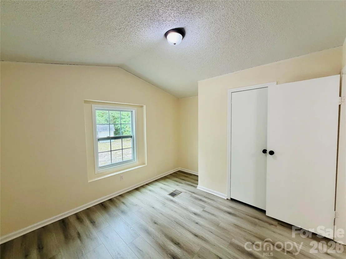 Photo of 329 Kyzer Road