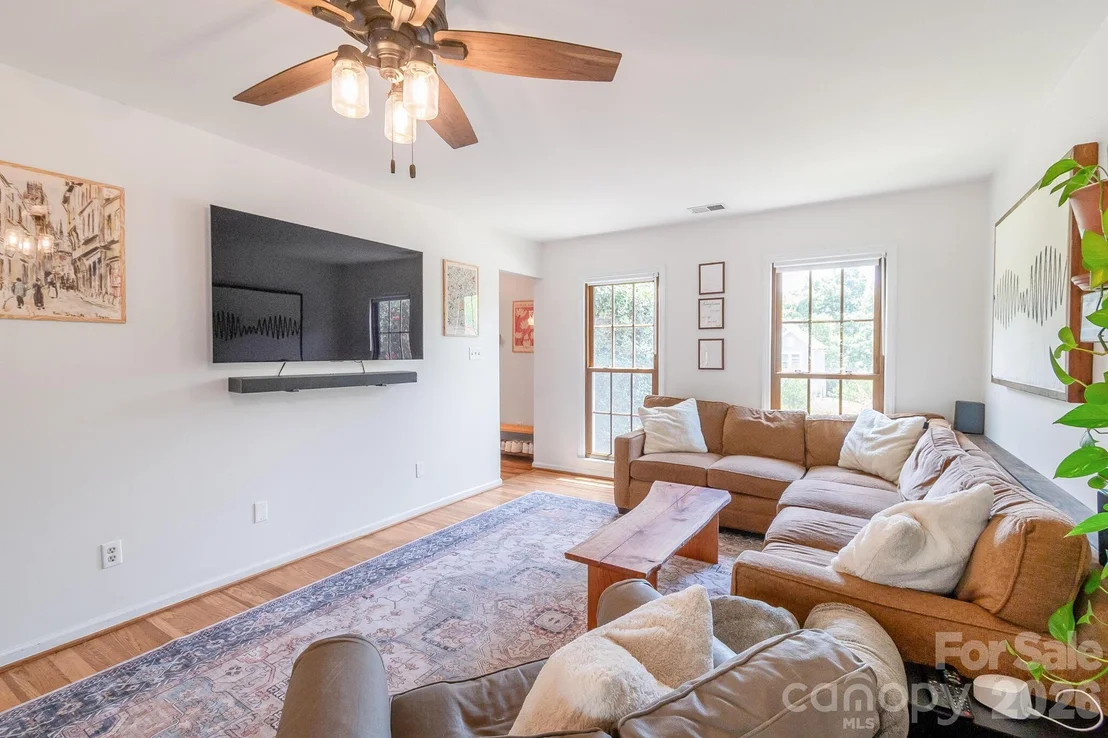 Photo of 12328 Sandringham Place