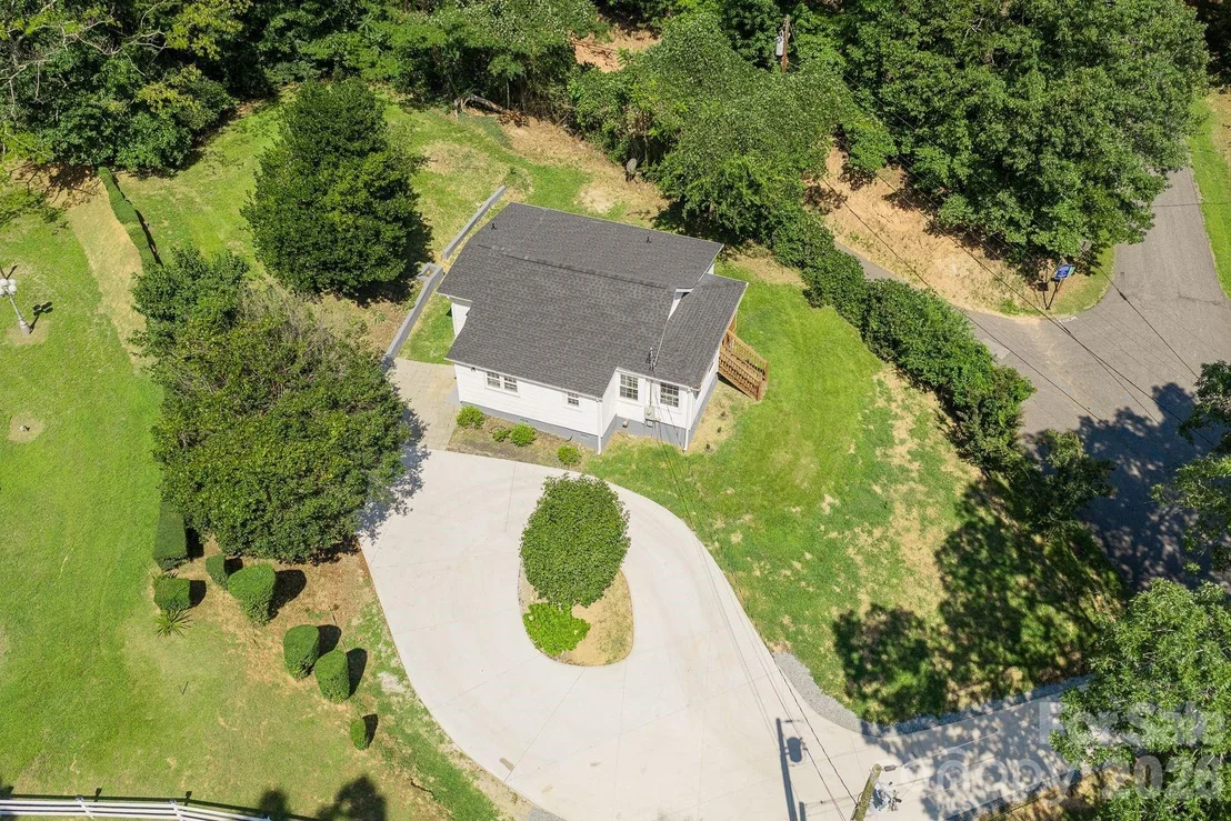 Photo of 811 Markham Road