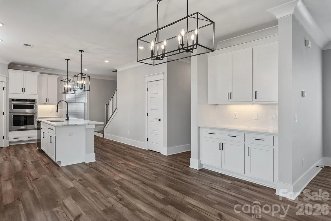 Photo of 1640 Dresden Drive