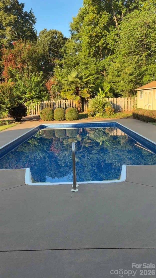 Photo of 323 Swamp Fox Drive