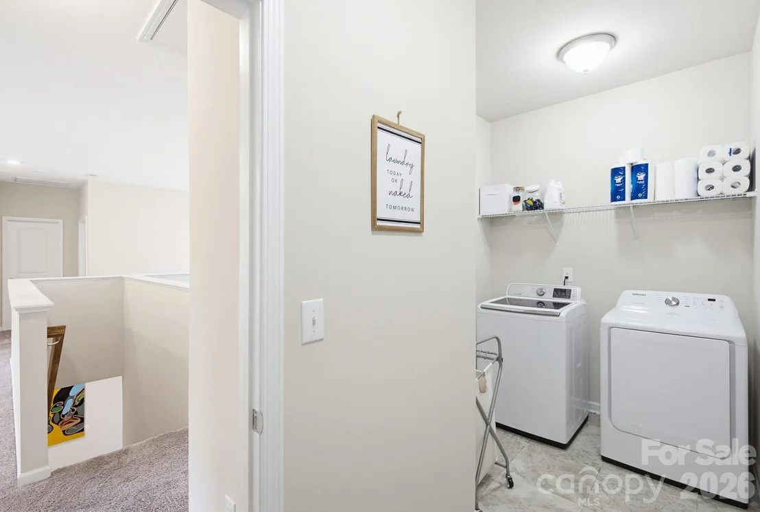 Photo of 840 Oak Manor Drive SE